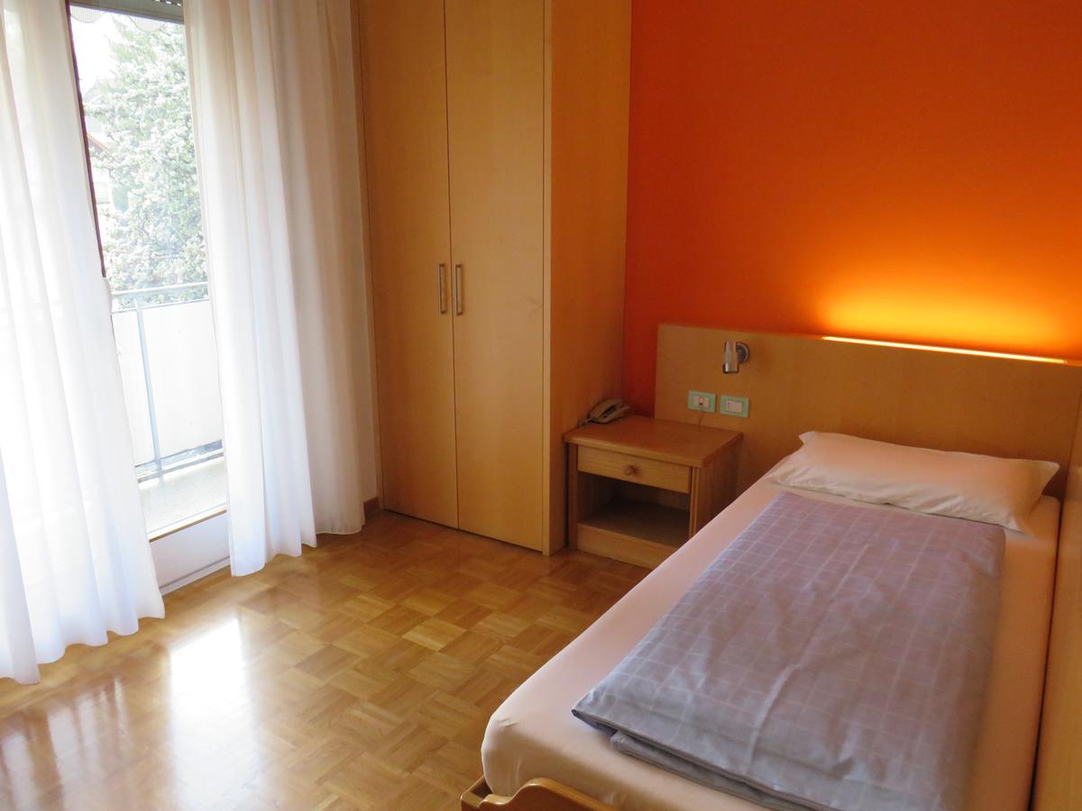 Garnì Domus Mea Hotel Merano Ngoại thất bức ảnh