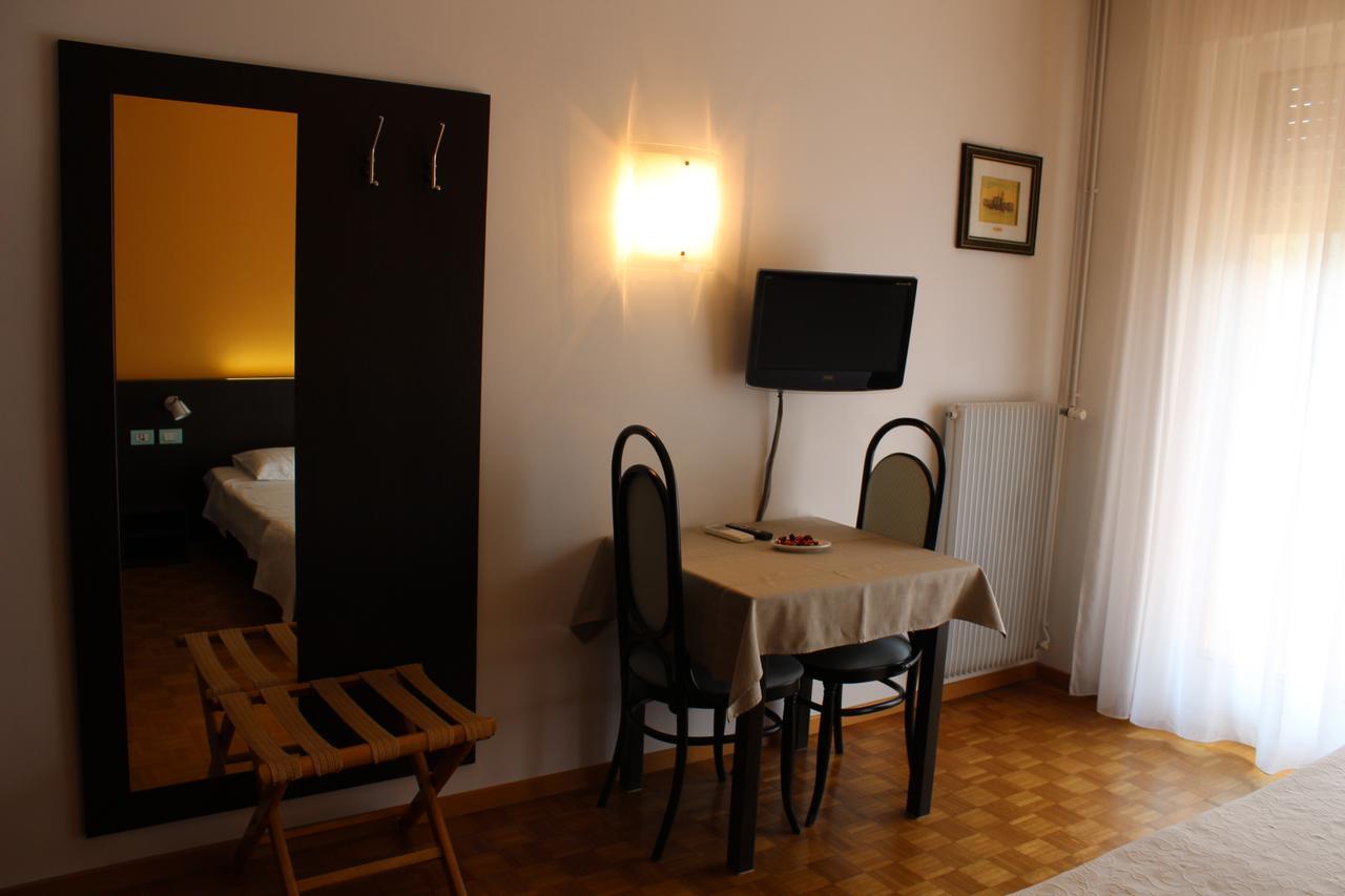 Garnì Domus Mea Hotel Merano Ngoại thất bức ảnh